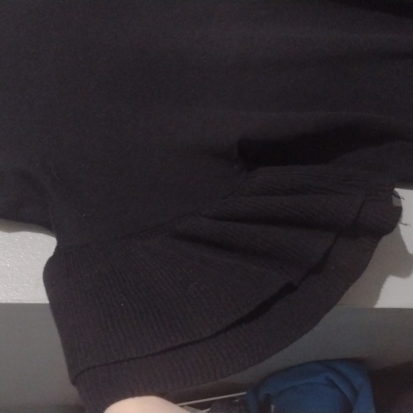 Madison Lilly sweater small - Picture 8 of 8